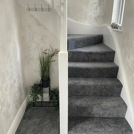 Stylish Hot Tub House With Free Parking! Semesterbostad York