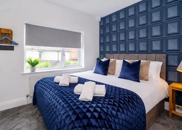 Stylish Hot Tub House With Free Parking! يورك